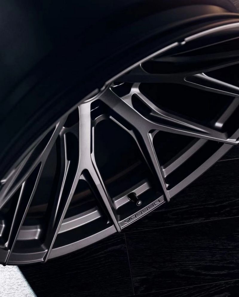VOSSEN 5.jpg